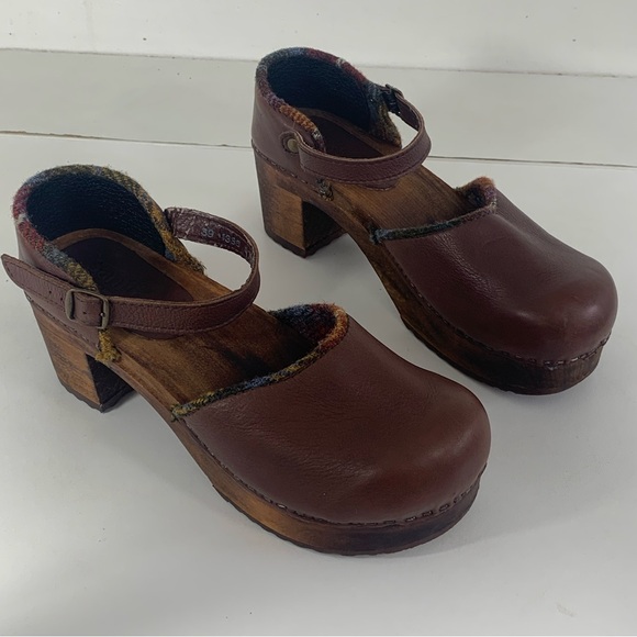 Sanitas Wood Gerda Brown Clogs .Size 8.5 .Preo-owned.Good condition.Classic ❤️ - Picture 7 of 9